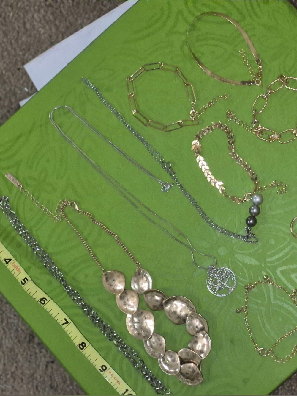 Source Unknown Gold and Silver Mixed-Tone Women's Necklace Set